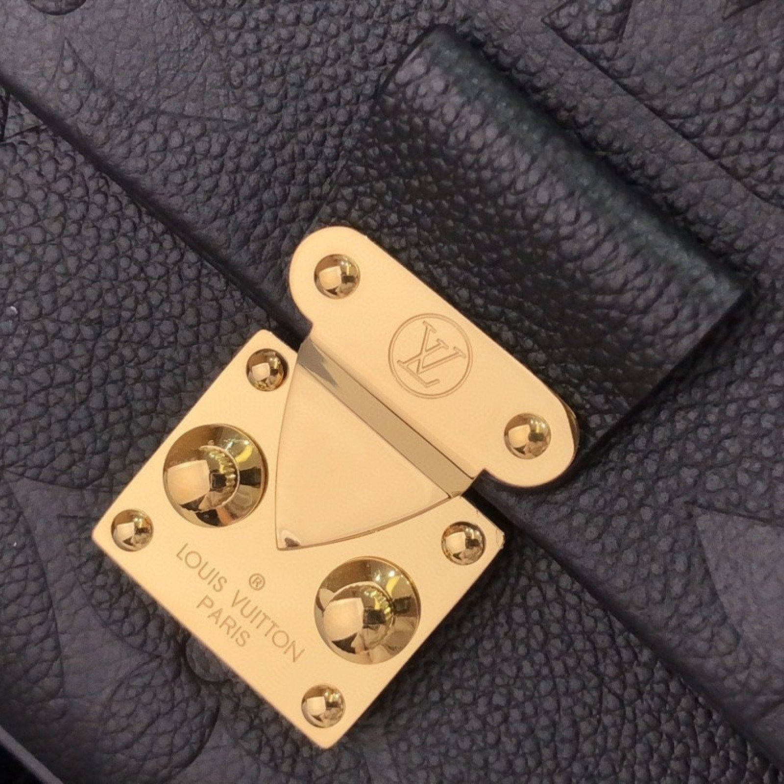 LV MADELEINE MM M45976