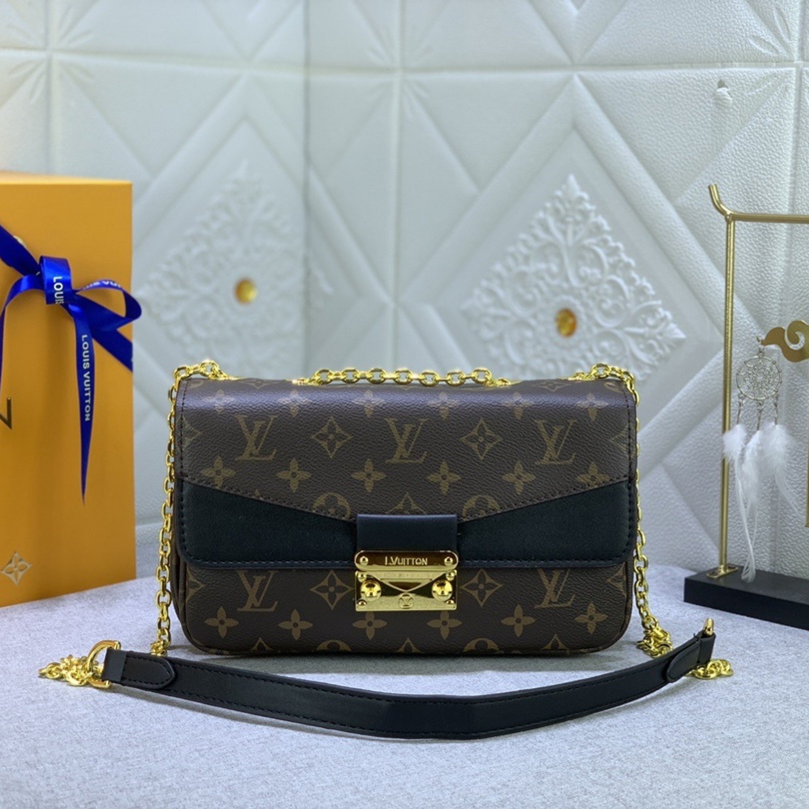 LV MARCEAU M46126D