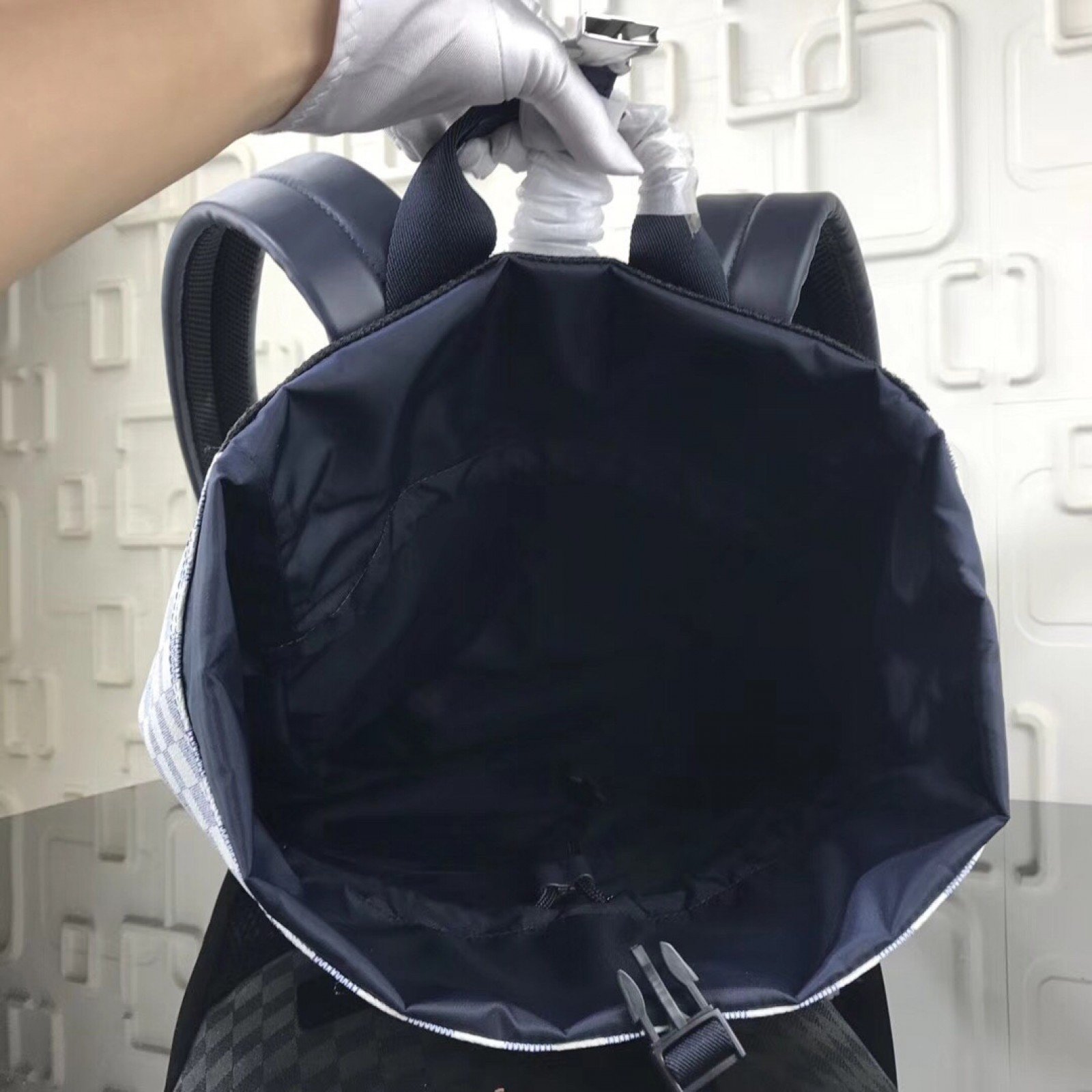 LV MATCHPOINT Backpack N40018