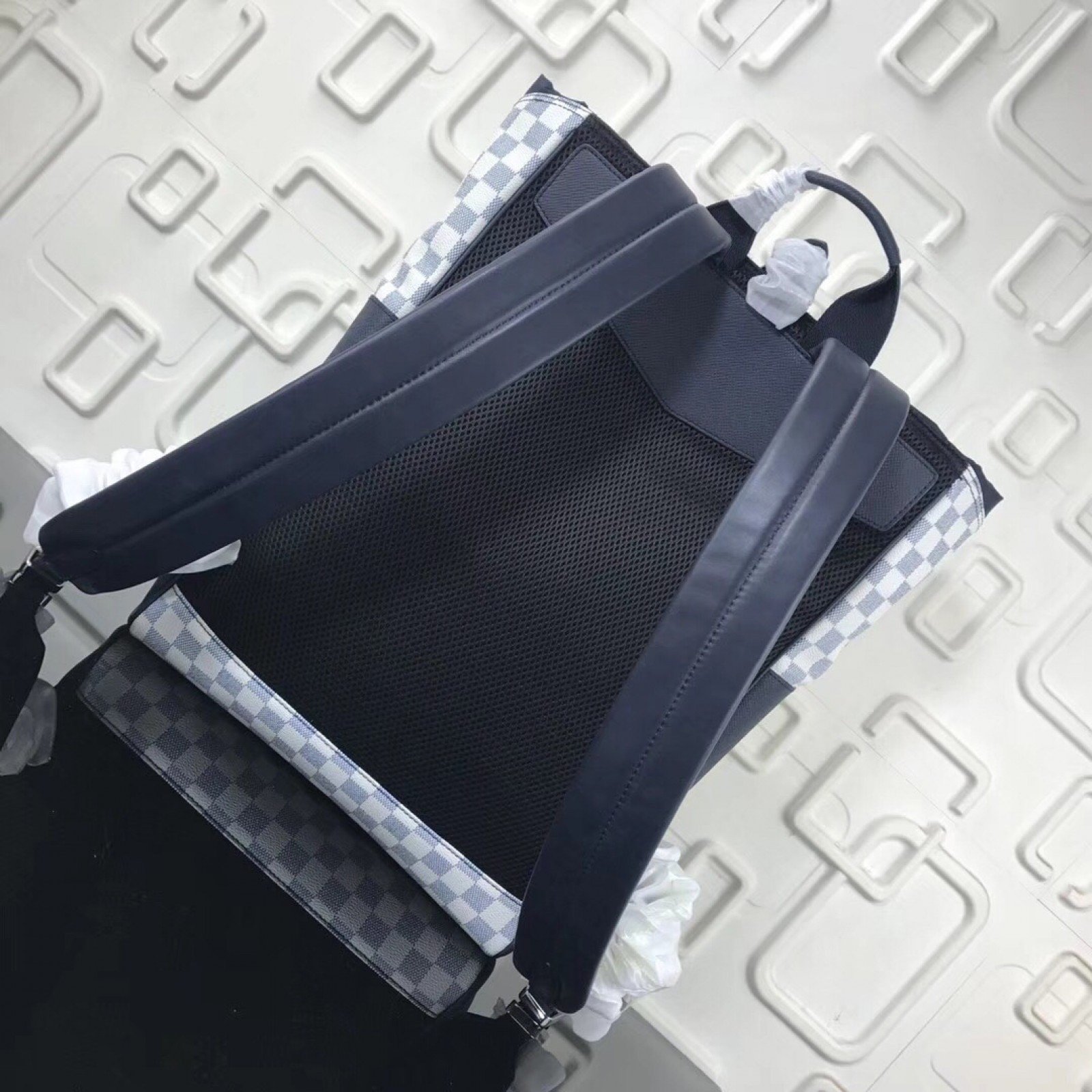LV MATCHPOINT Backpack N40018