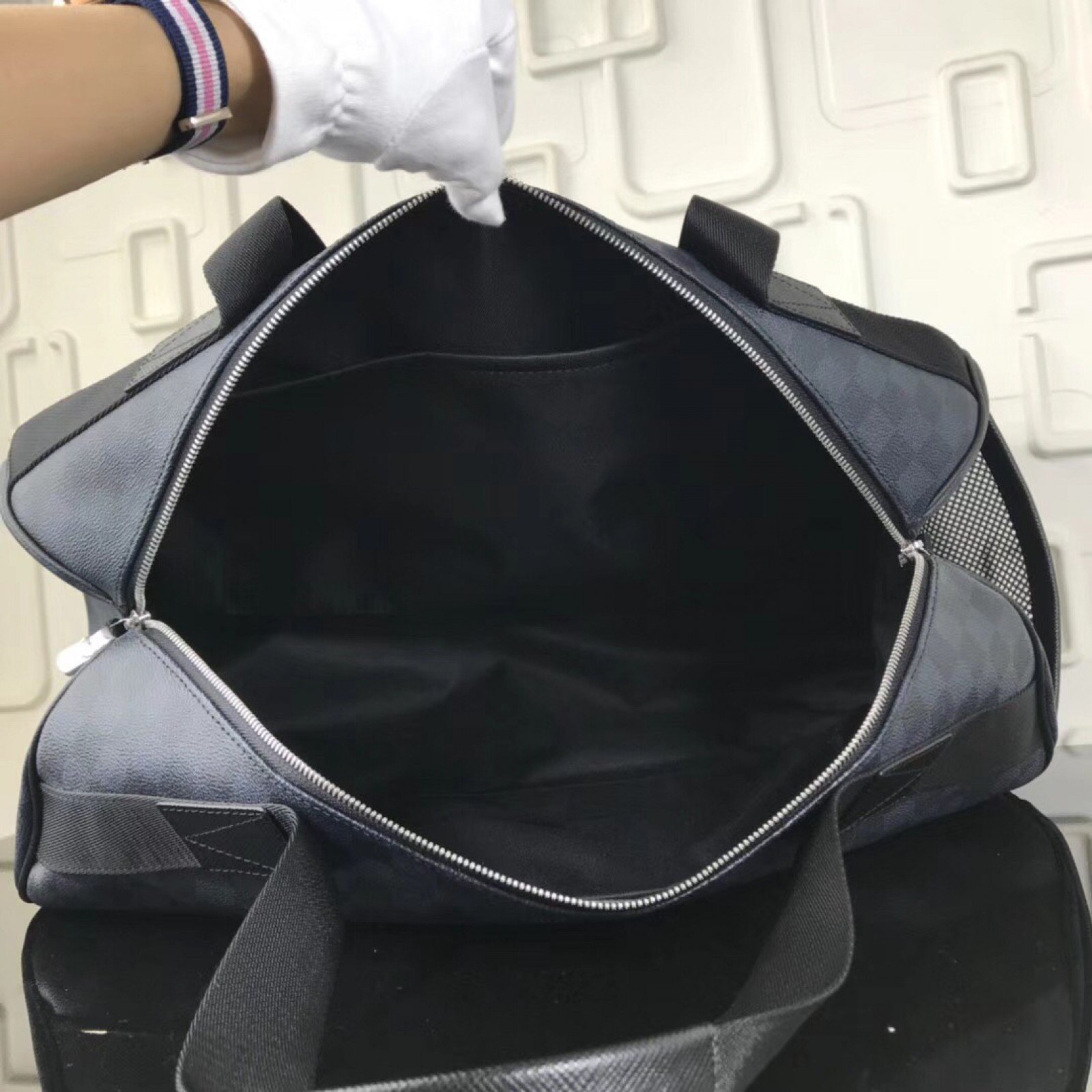 LV MATCHPOINT Bag N40012