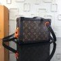 LV MATCHPOINT MESSENGER M44427