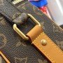 LV MESSENGER BAG M44937XP