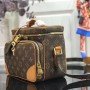 LV MESSENGER BAG M44937XP