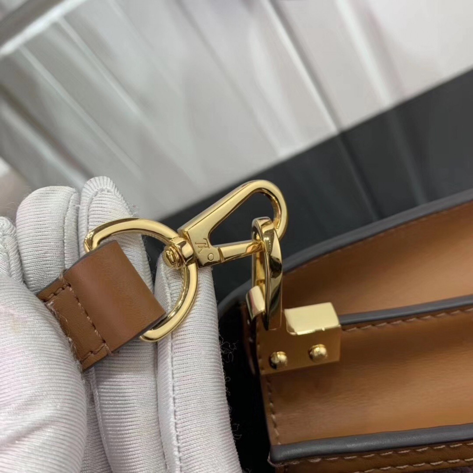 LV MINI DAUPHINE M53806