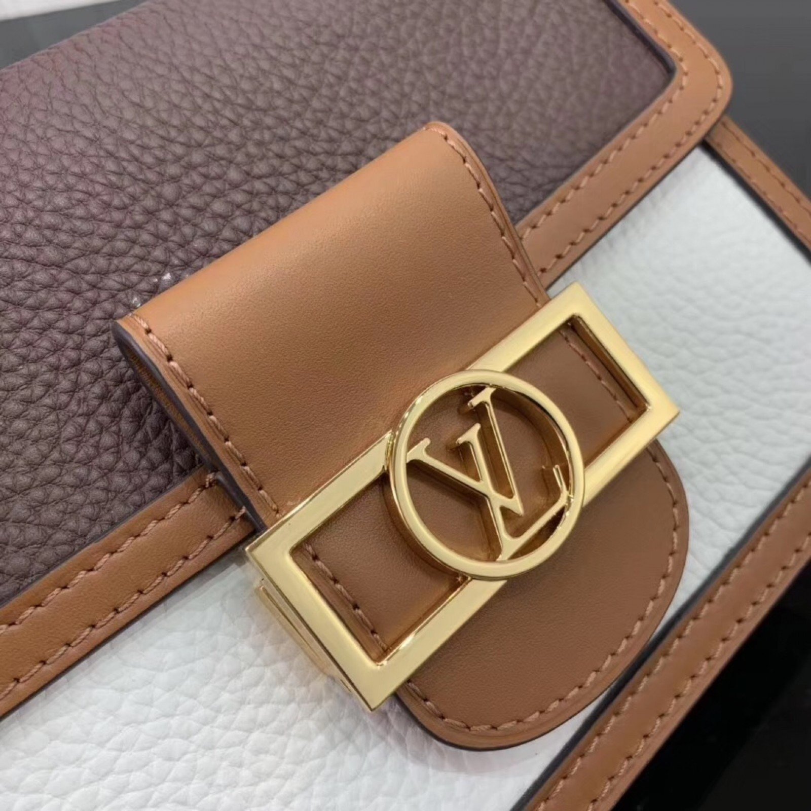LV MINI DAUPHINE M53806