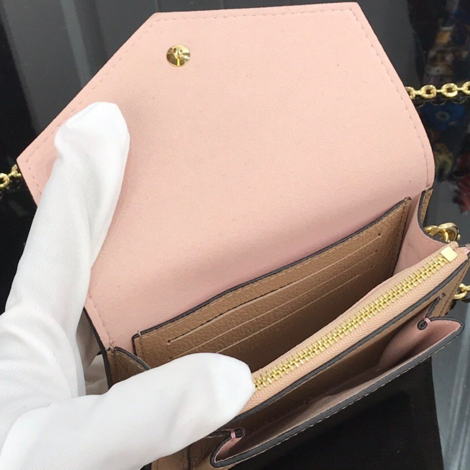 LV MINI MYLOCKME CHAIN POCHETTE M69183
