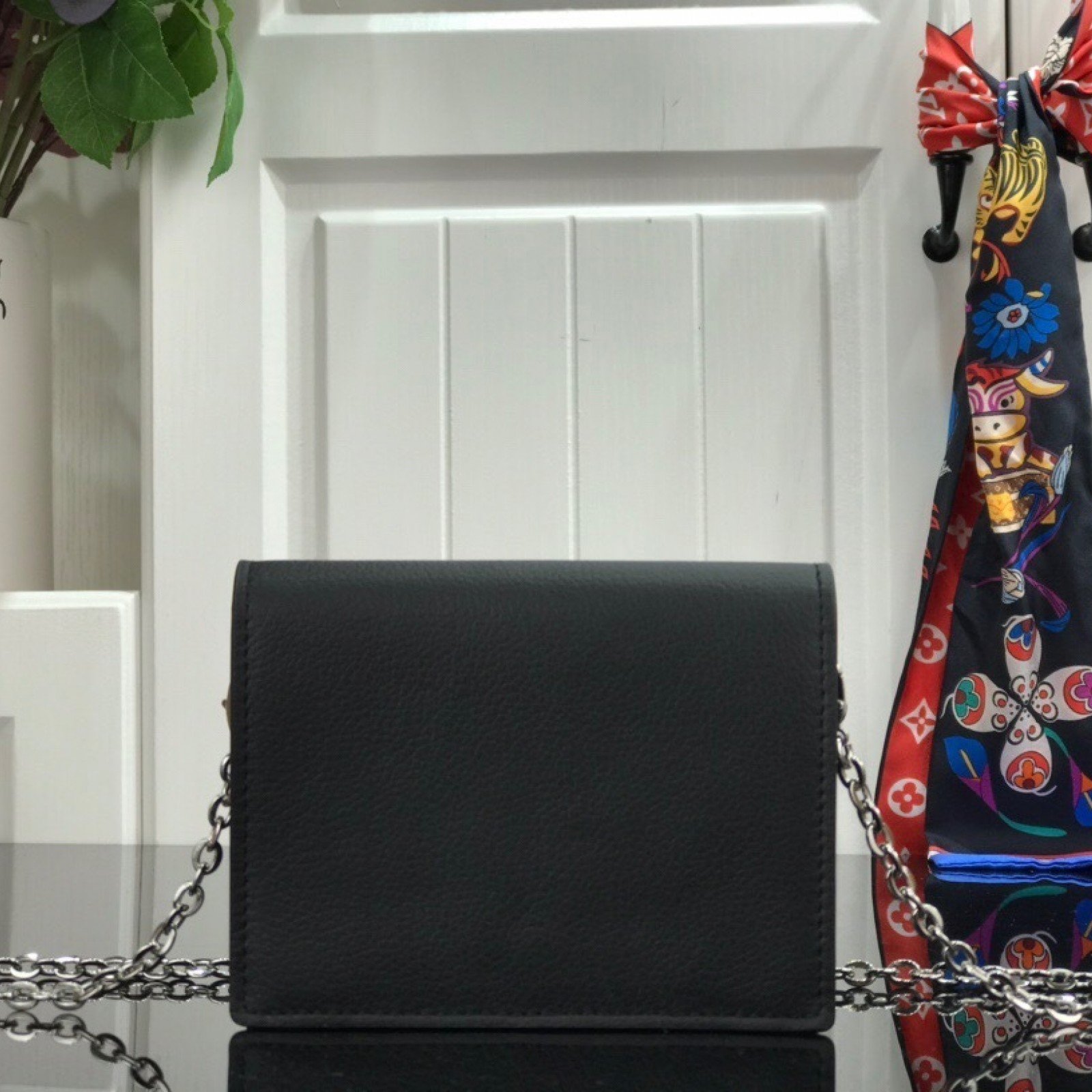 LV MINI MYLOCKME CHAIN POCHETTE M69183