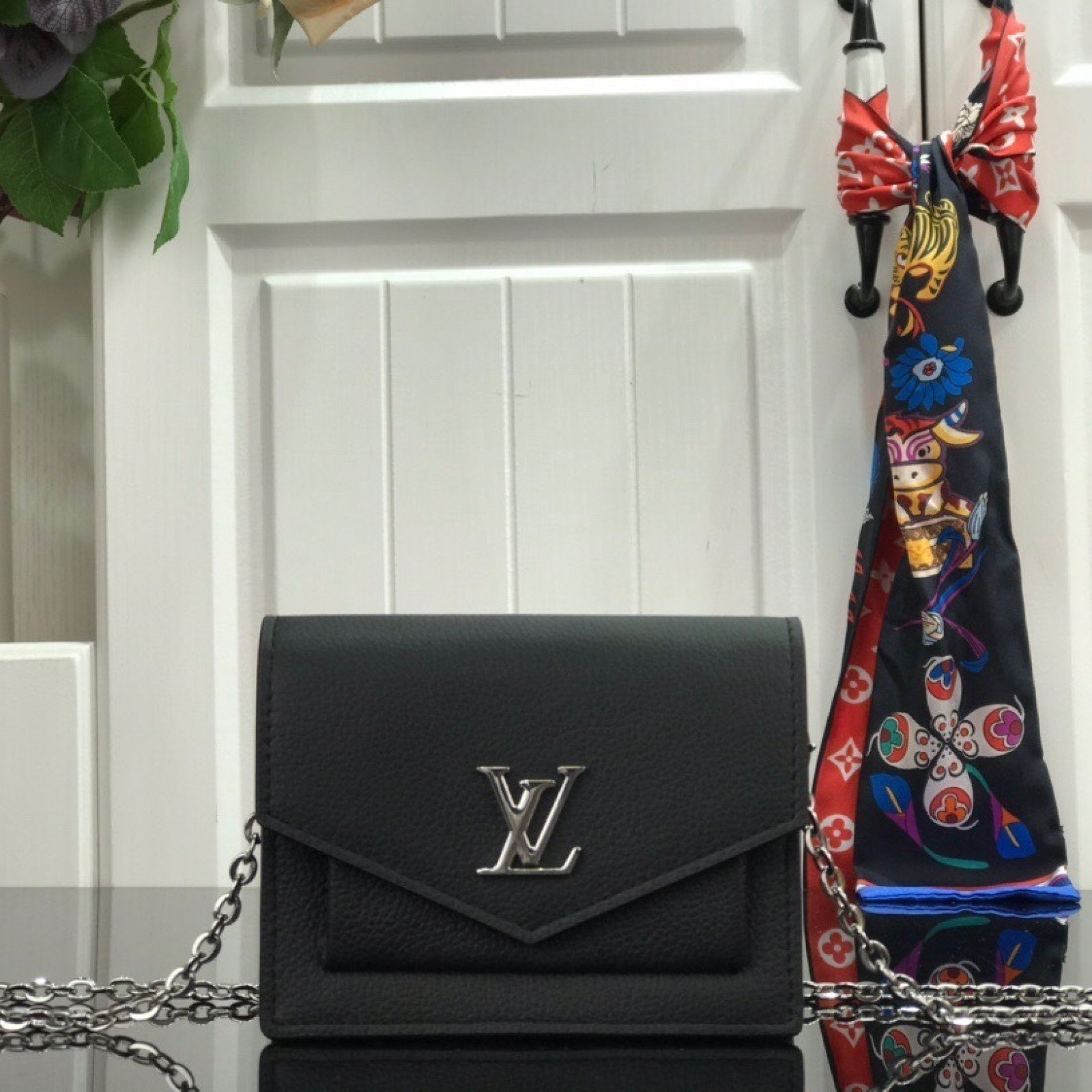 LV MINI MYLOCKME CHAIN POCHETTE M69183