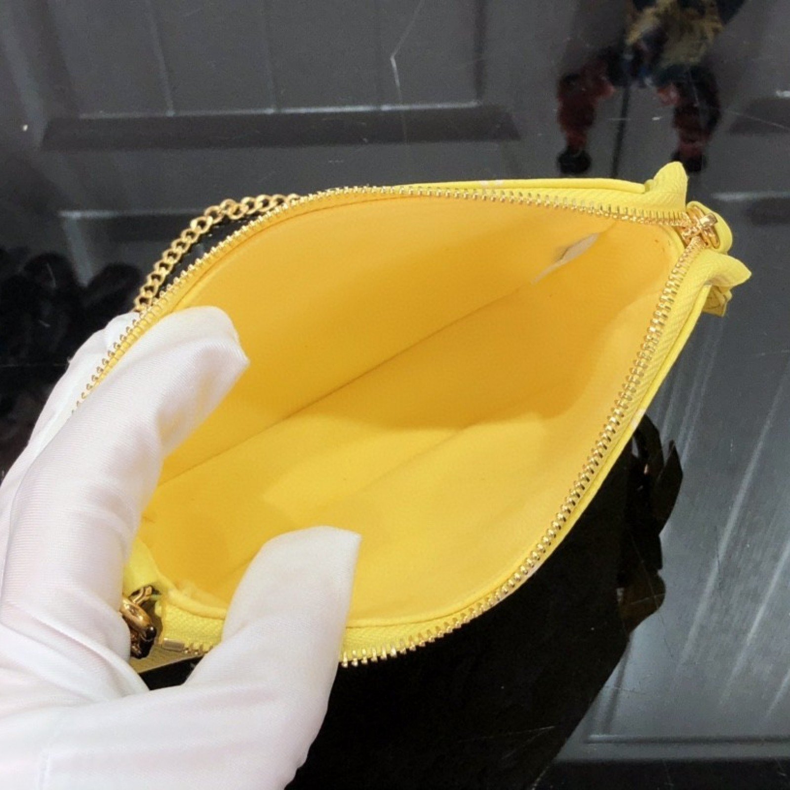 LV MINI POCHETTE ACCESSOIRES M46129