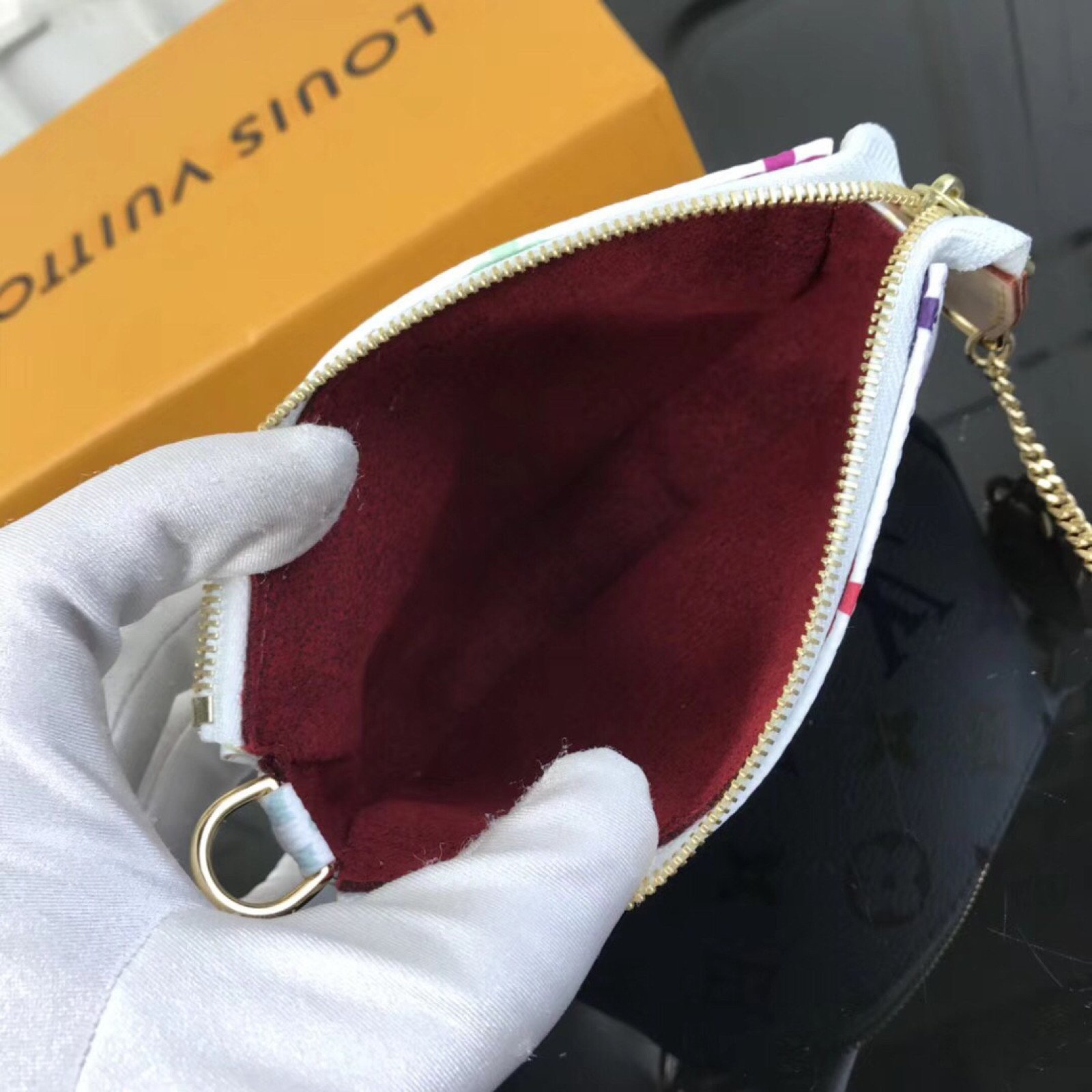 LV MINI POCHETTE ACCESSOIRES M58009BC