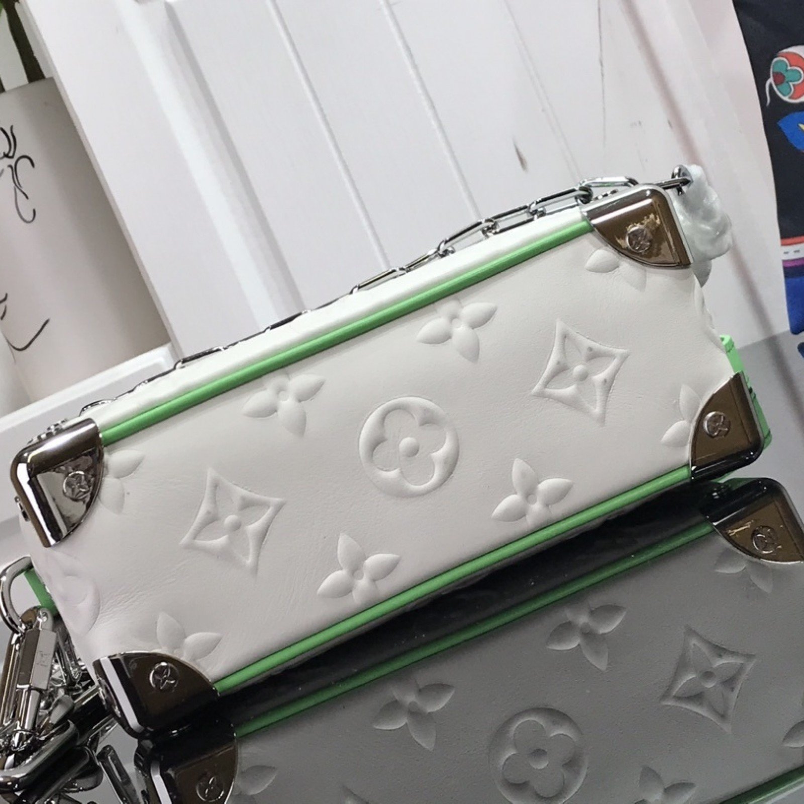 LV MINI SOFT TRUNK M44480BL