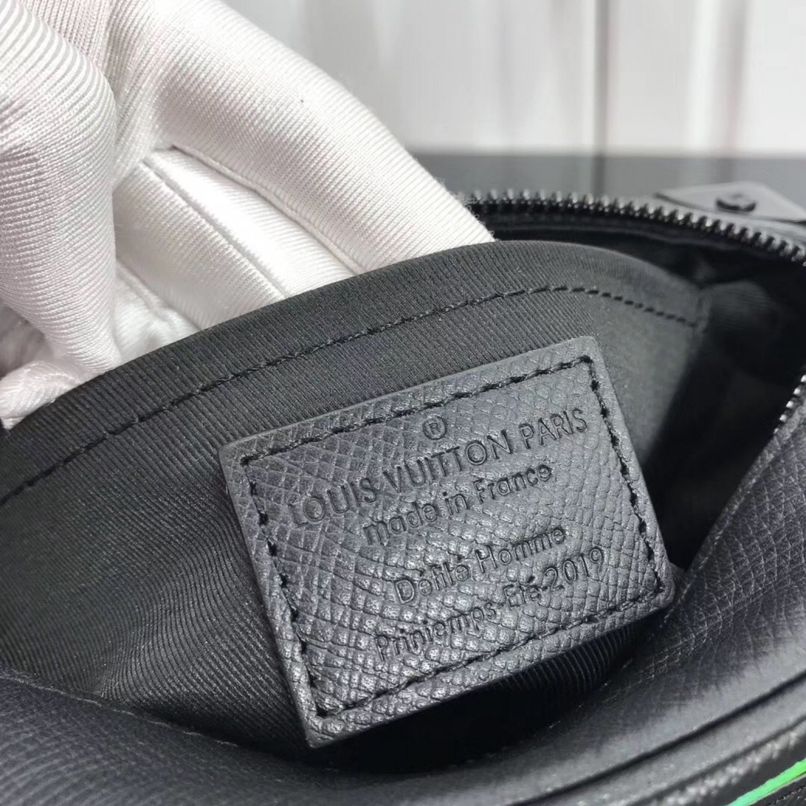 LV MINI SOFT TRUNK M44480CH