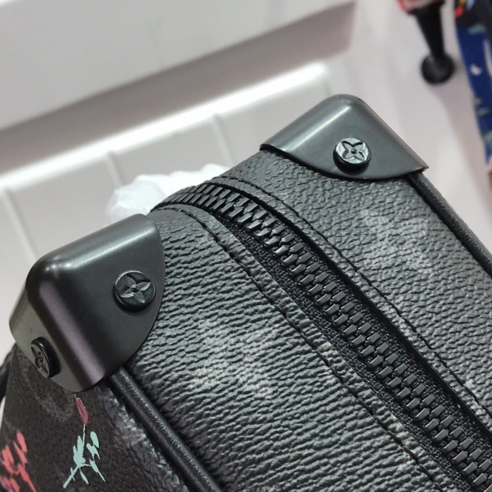 LV MINI SOFT TRUNK M44480HC