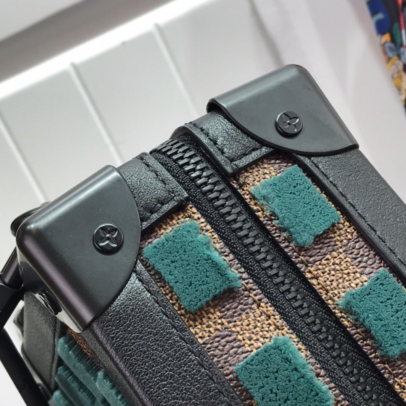 LV MINI SOFT TRUNK M45044ZR