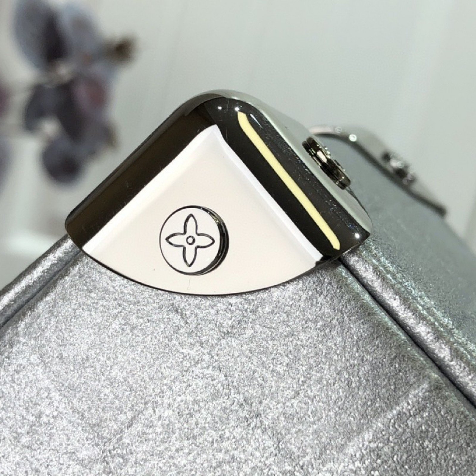 LV MINI SOFT TRUNK M59726