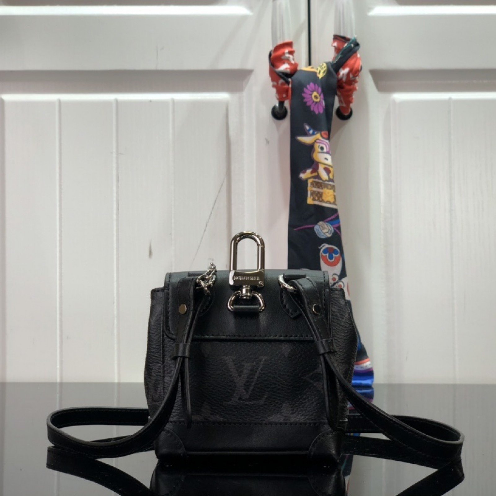 LV MINI STEAMER POUCH M00340