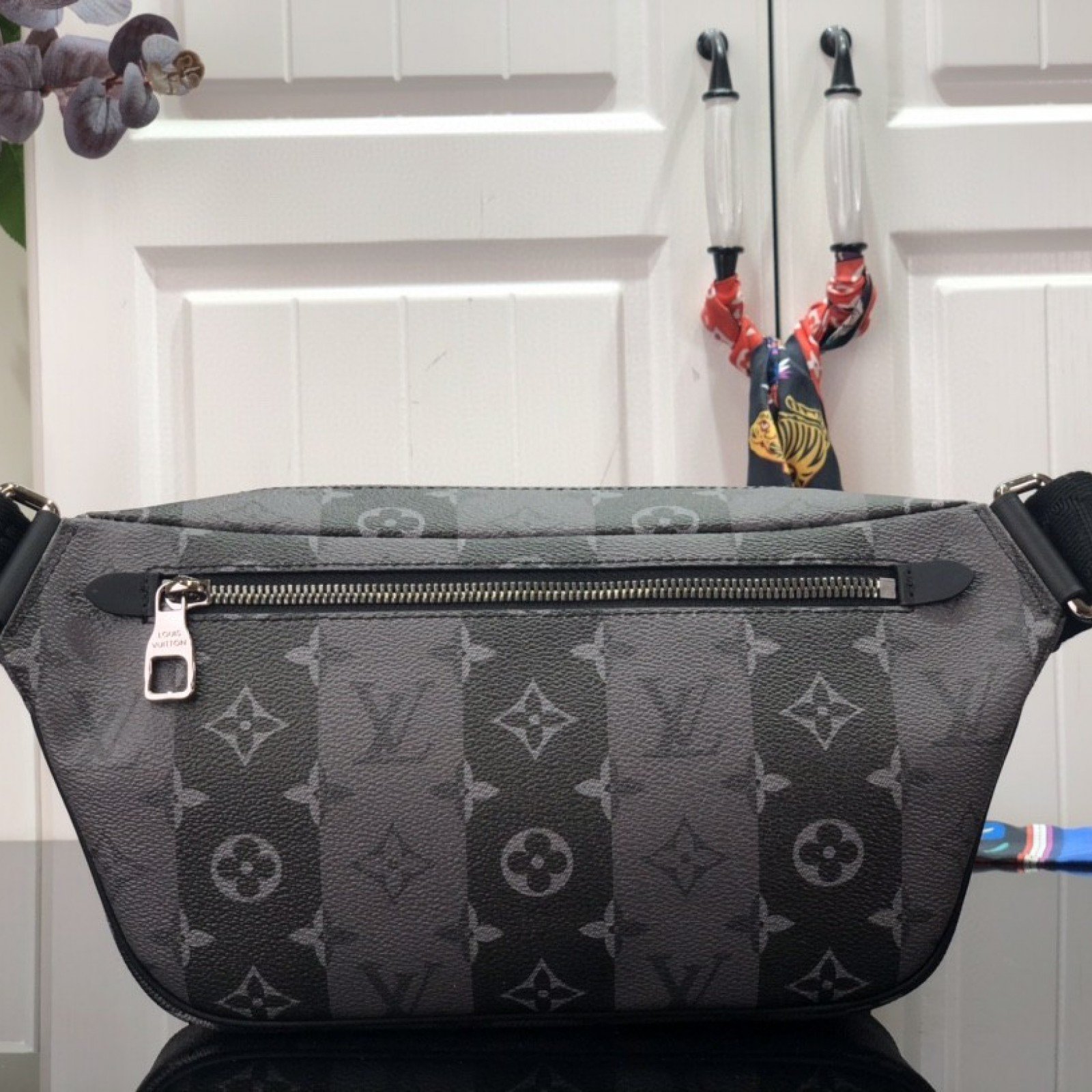 LV MODULAR SLING BAG M59338