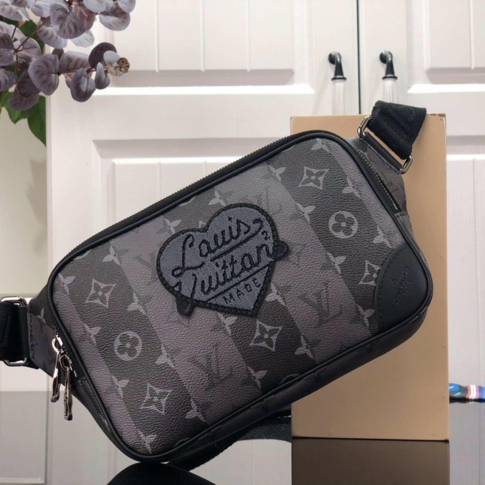 LV MODULAR SLING BAG M59338