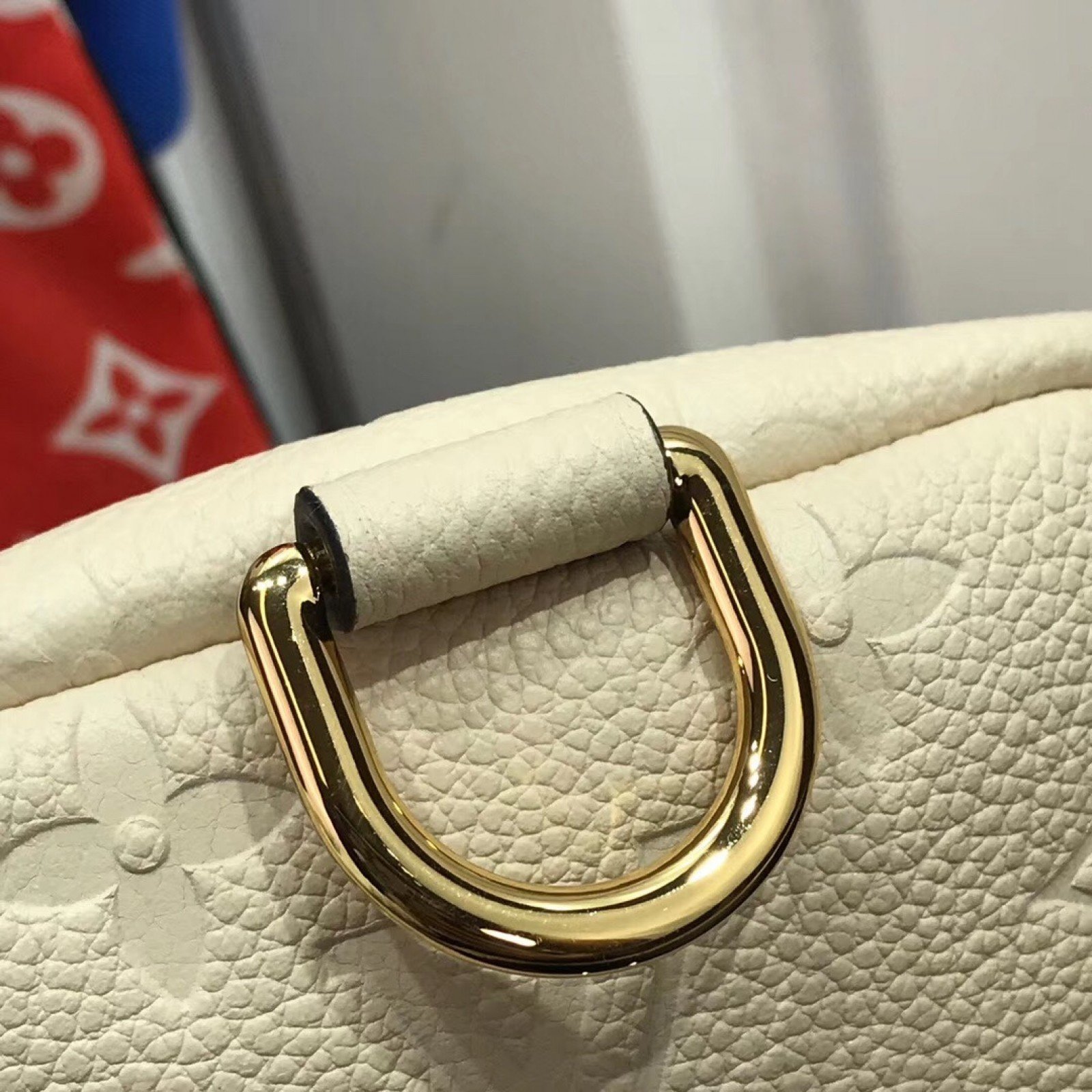 LV MONOGRAM EMPREINTE BUMBAG M44812