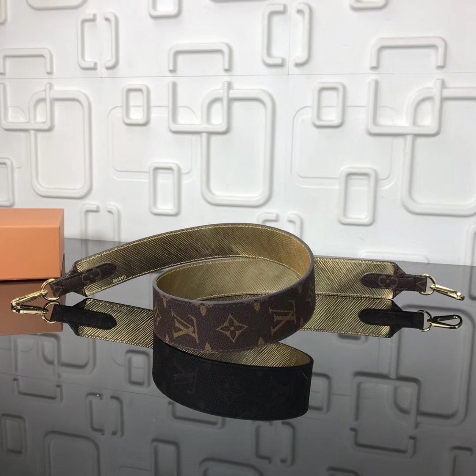 LV MONOGRAM Shoulder strap JO2333
