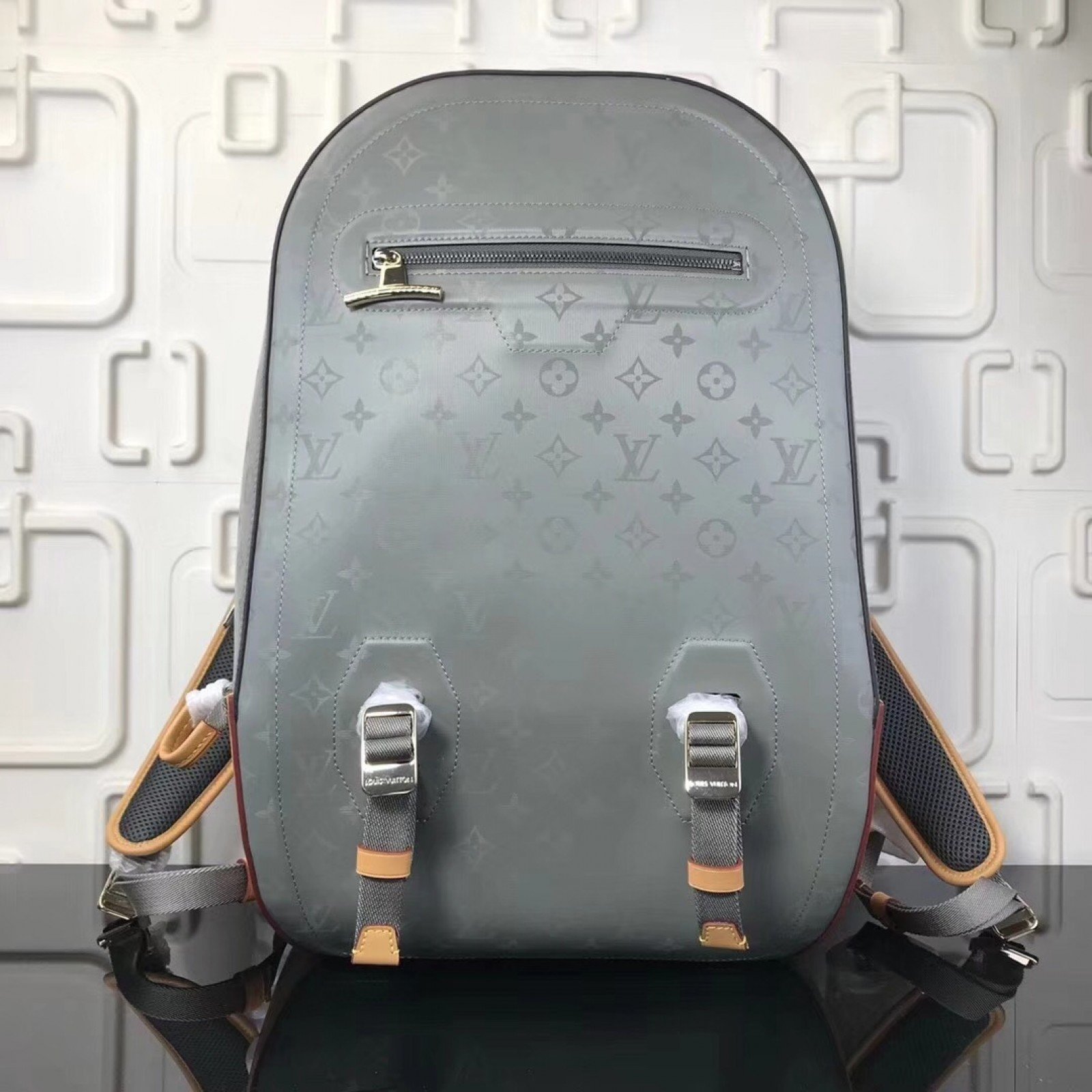 LV MONOGRAM TITANIUM Backpack M43881