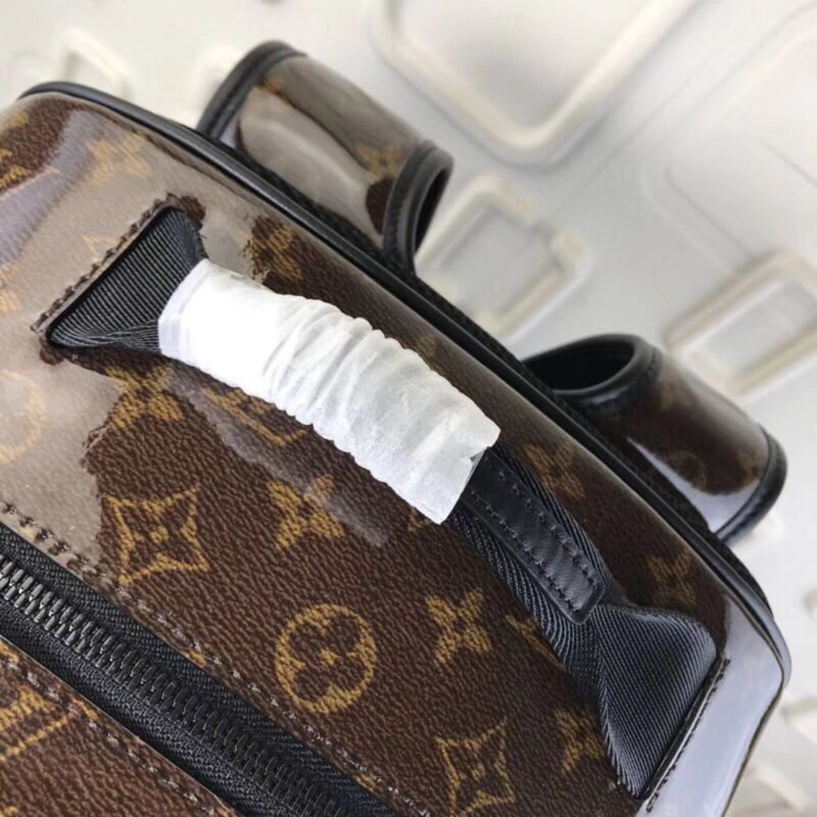 LV MONOGRAM TITANIUM Backpack M43881LH