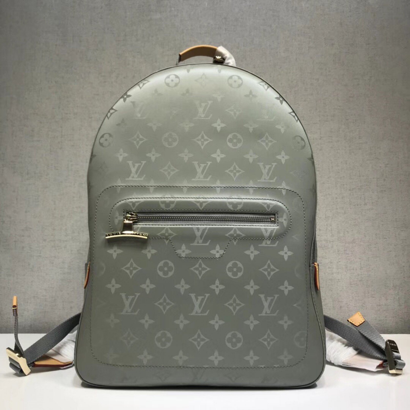 LV MONOGRAM TITANIUM Backpack M43882