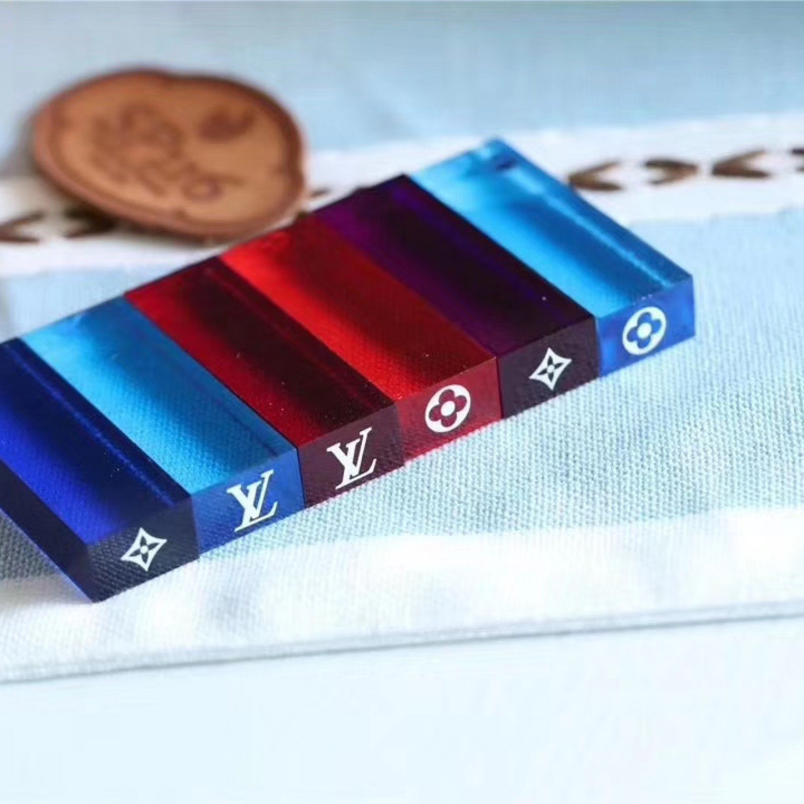 LV MONOGRAM TOWER GI0407
