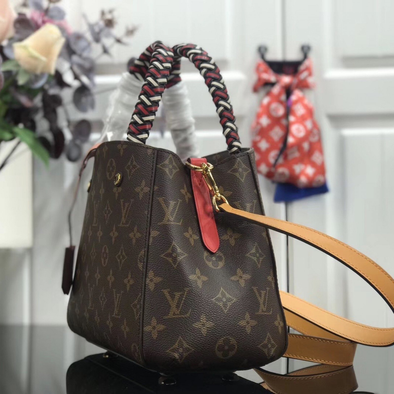 LV MONTAIGNE BB M44671