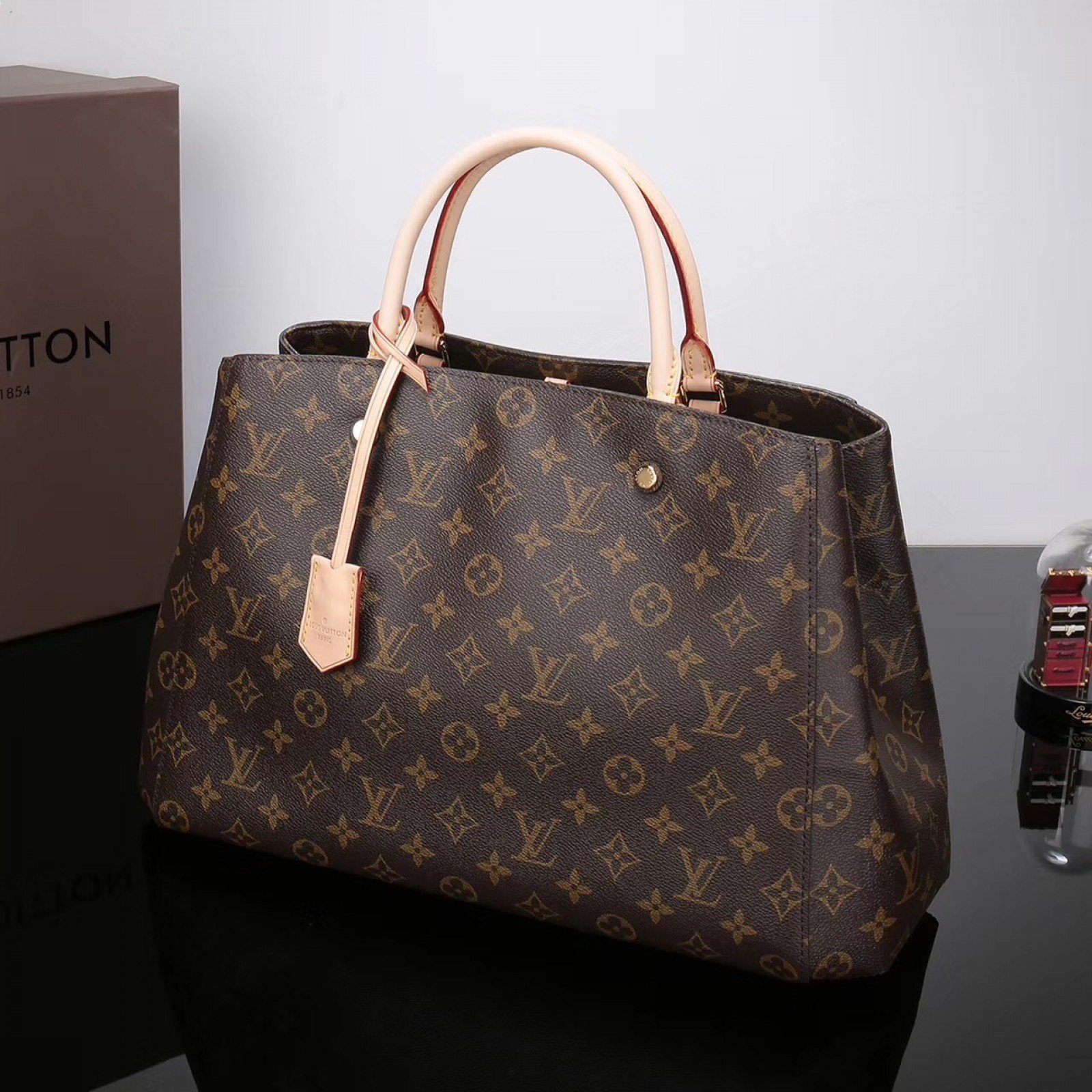 LV MONTAIGNE GM M41067YD
