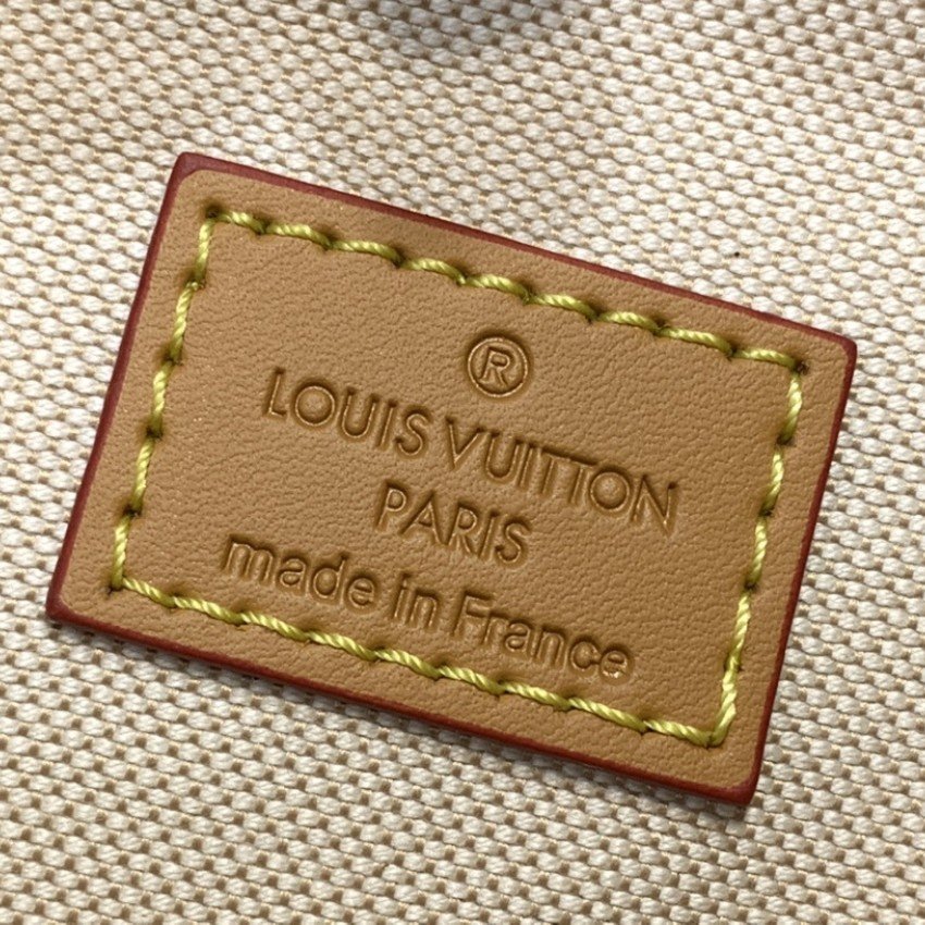 LV MONTSOURIS CARGO m40755