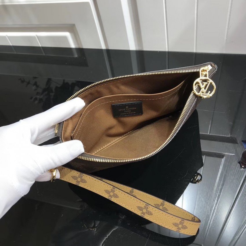 LV MULTI-POCHETTE ACCESSOIRES M44840