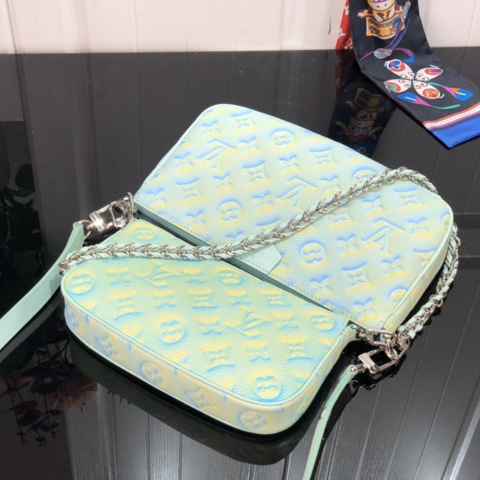 LV MULTI POCHETTE ACCESSOIRES M46180