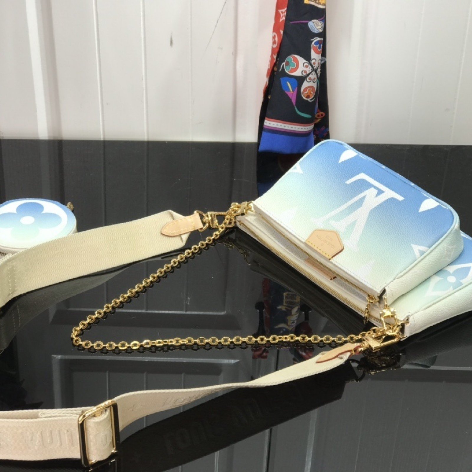 LV MULTI POCHETTE ACCESSOIRES M57633