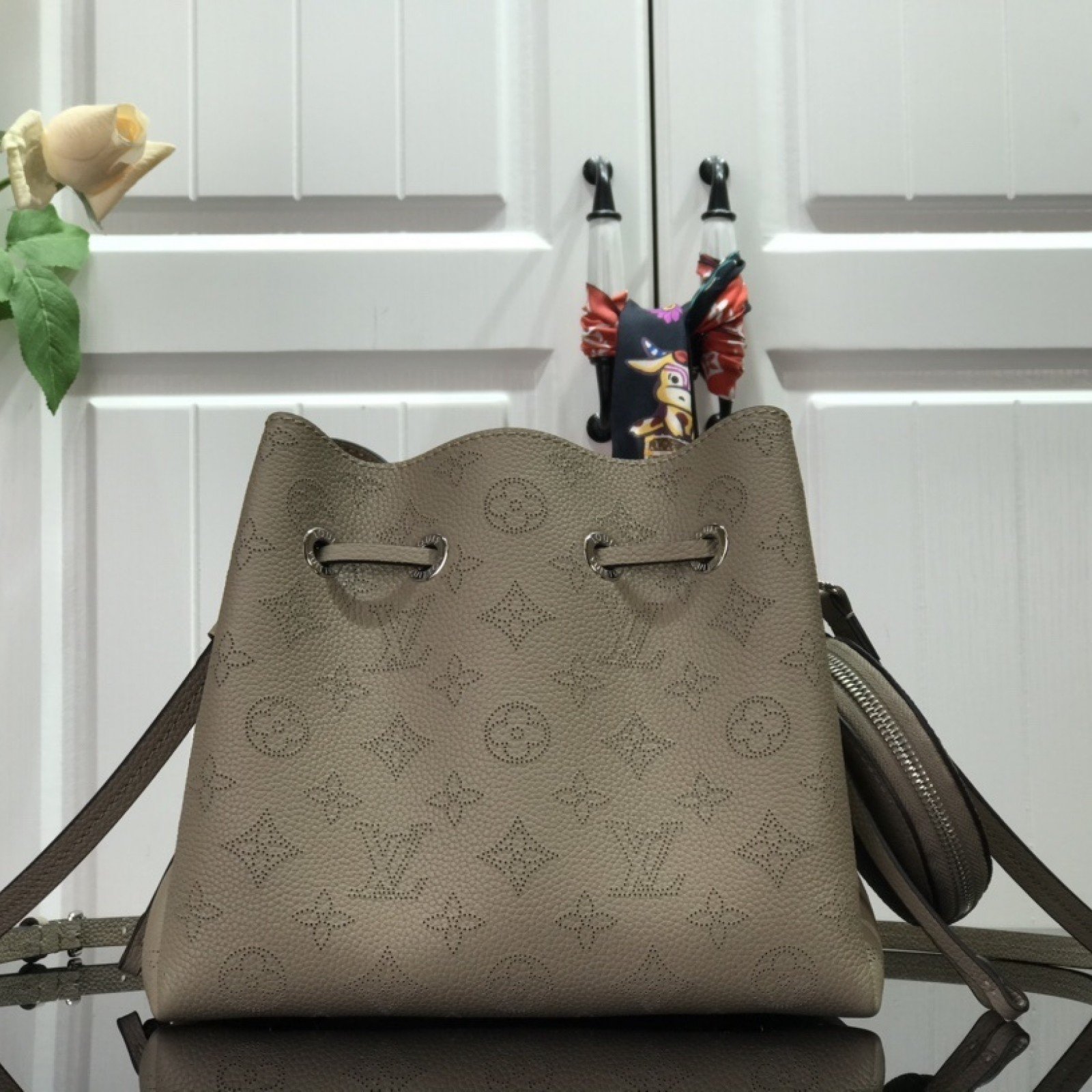 LV MURIA BAG M55799