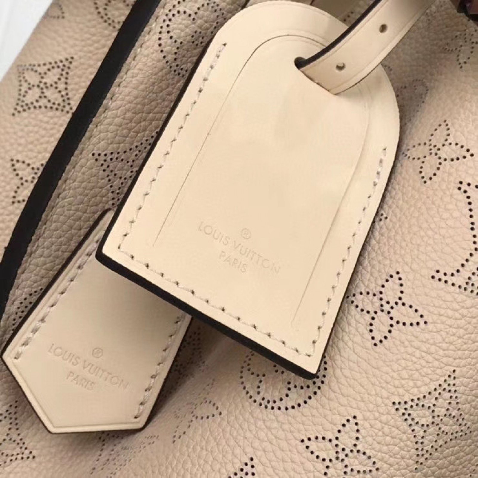 LV MURIA M55801
