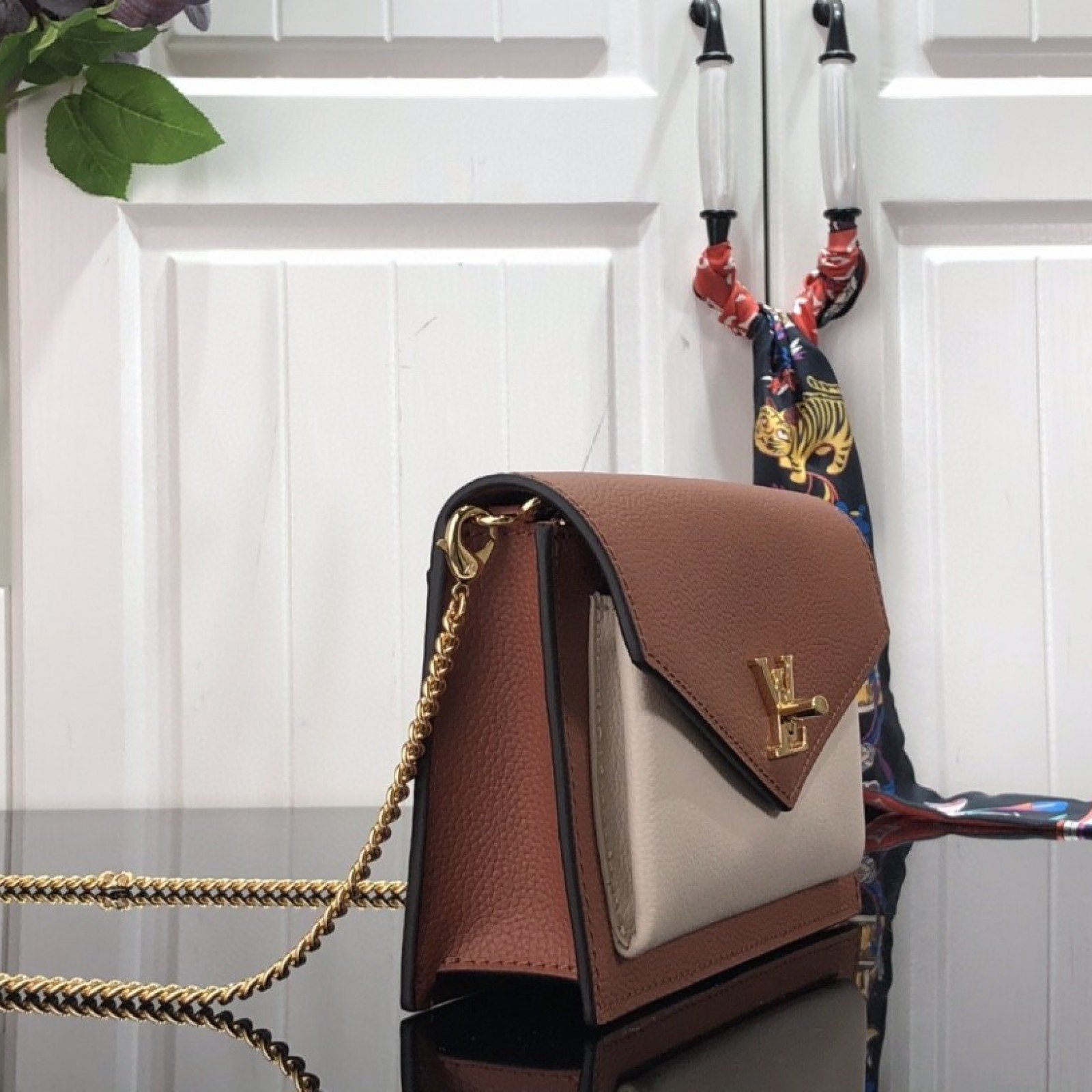 LV MYLOCKME CHAIN POCHETTE M81436