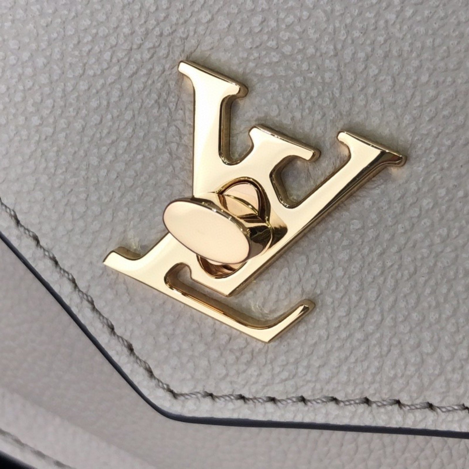 LV MYLOCKME CHAIN POCHETTE M81436