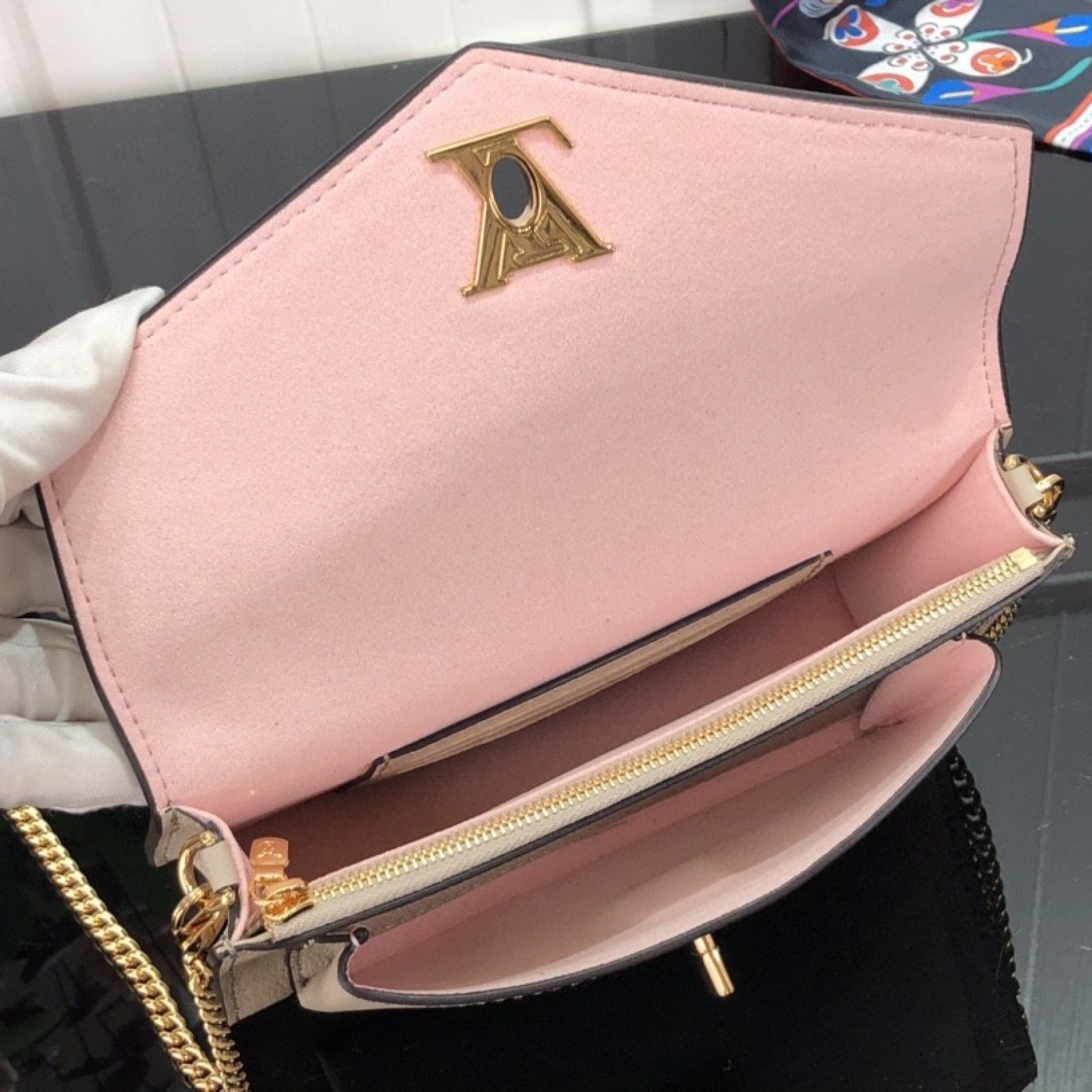 LV MYLOCKME CHAIN POCHETTE M81436