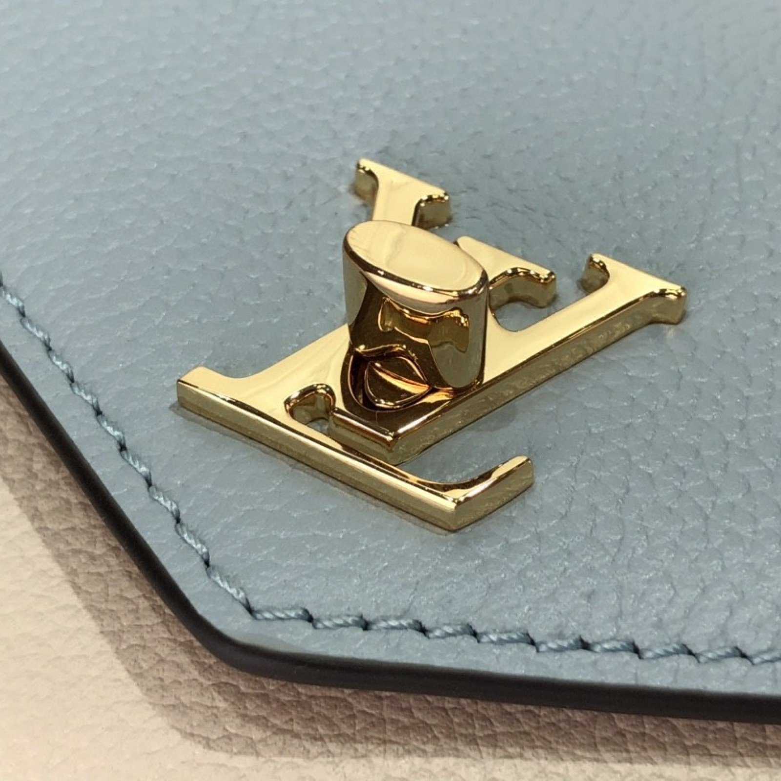 LV MYLOCKME CHAIN POCHETTE M81436