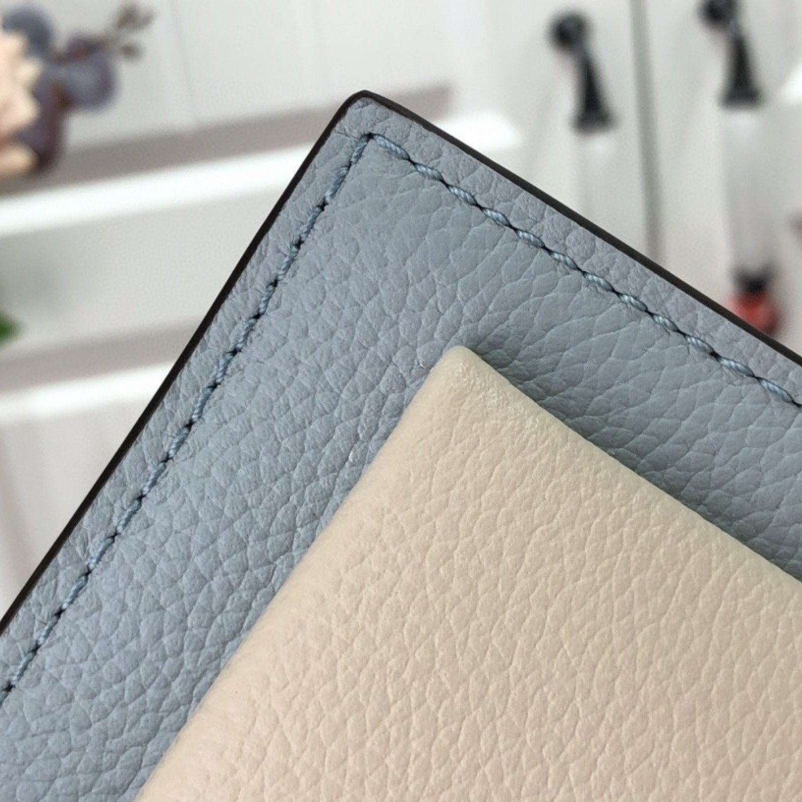 LV MYLOCKME CHAIN POCHETTE M81436