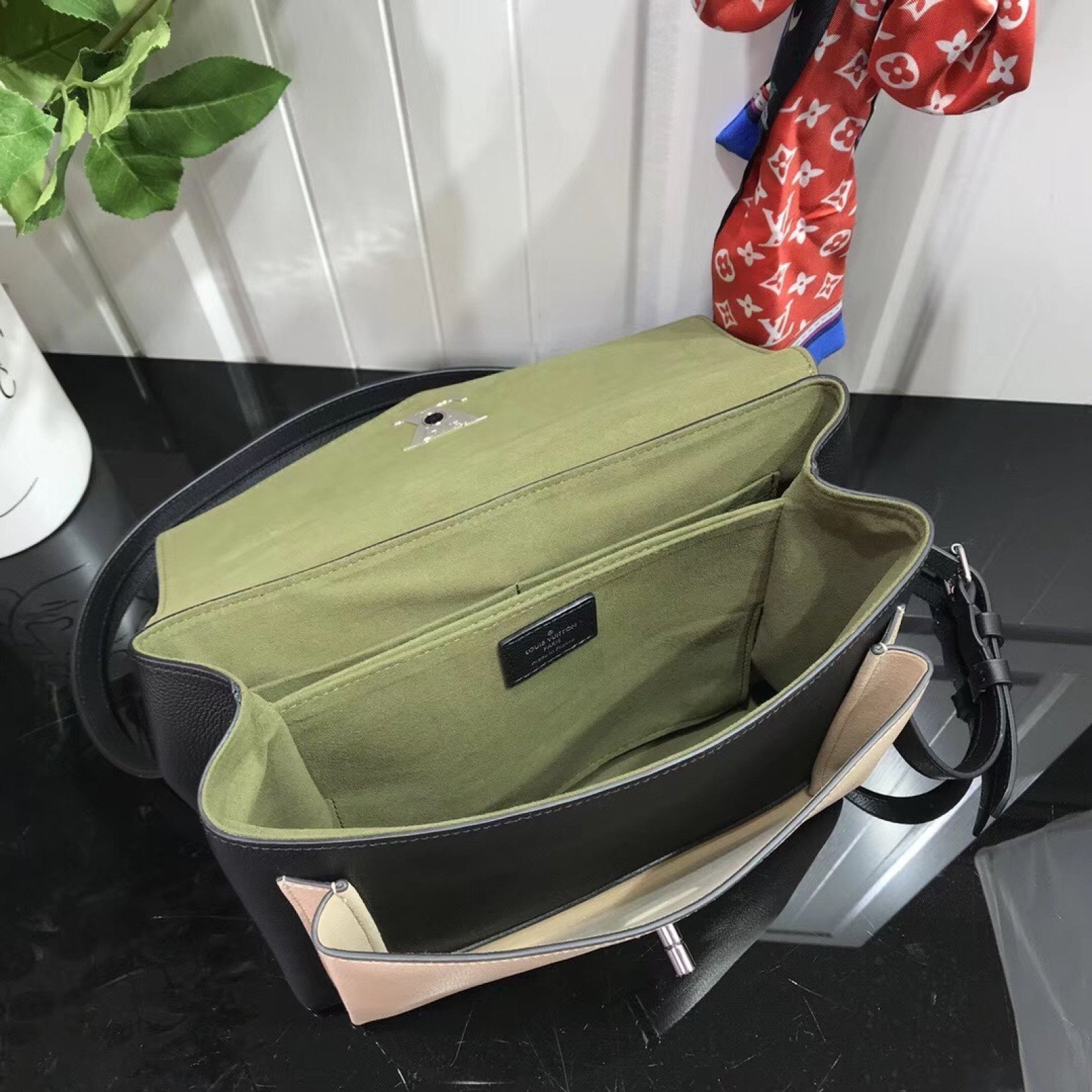 LV MYLOCKME M54878JL