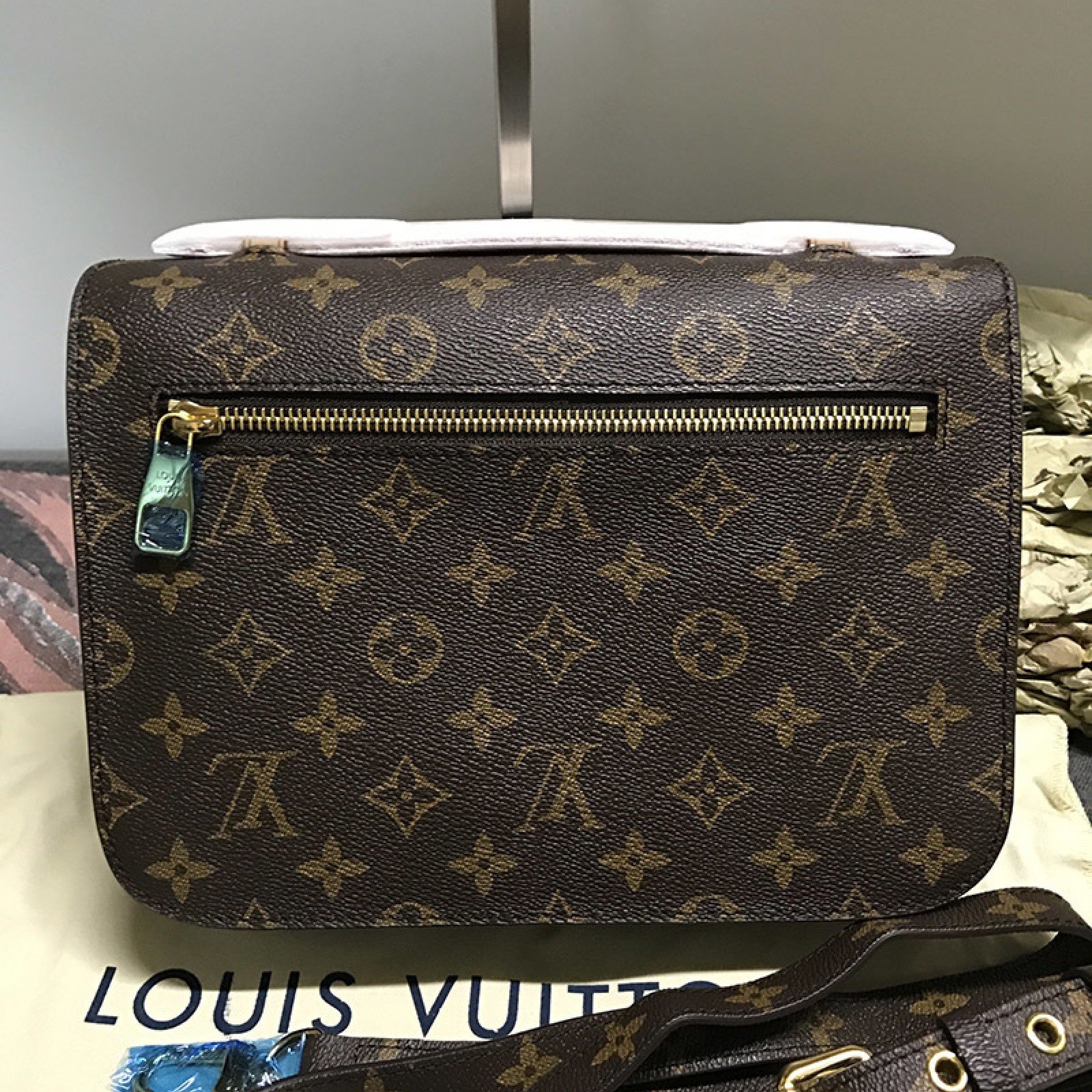LV Metis Monogram M40780