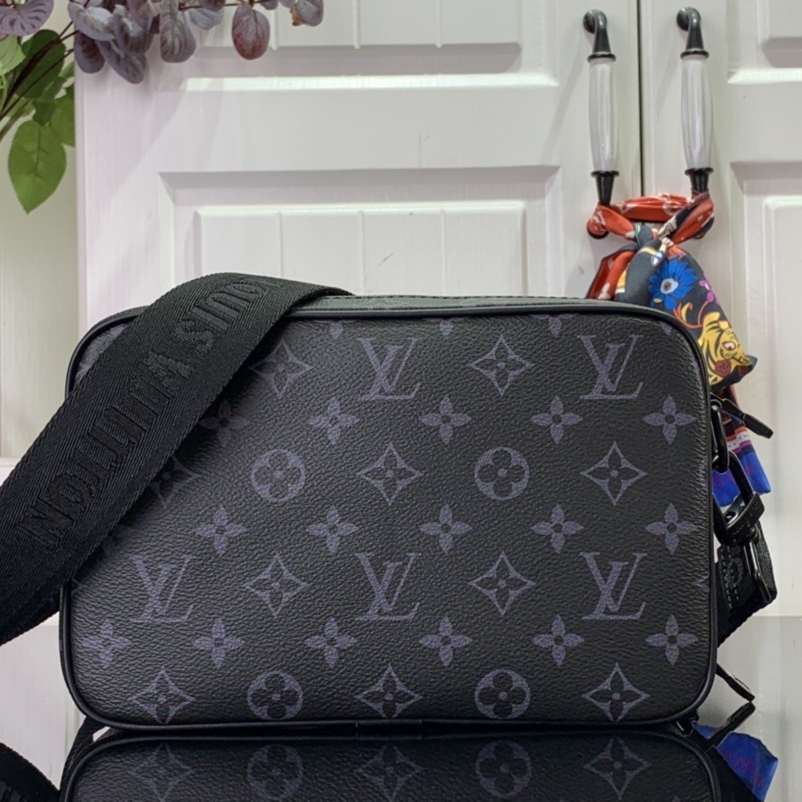 LV NANO ALPHA m30997