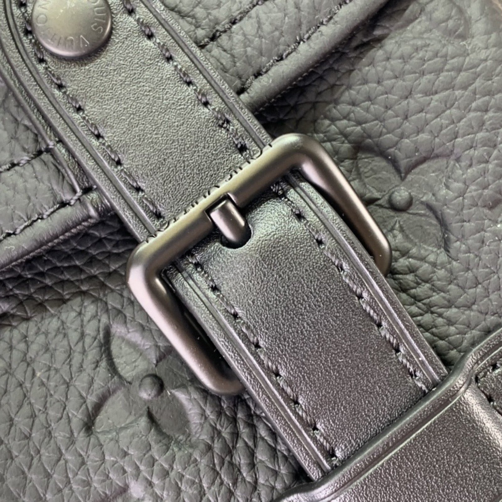 LV NANO CHRISTOPHER m83164