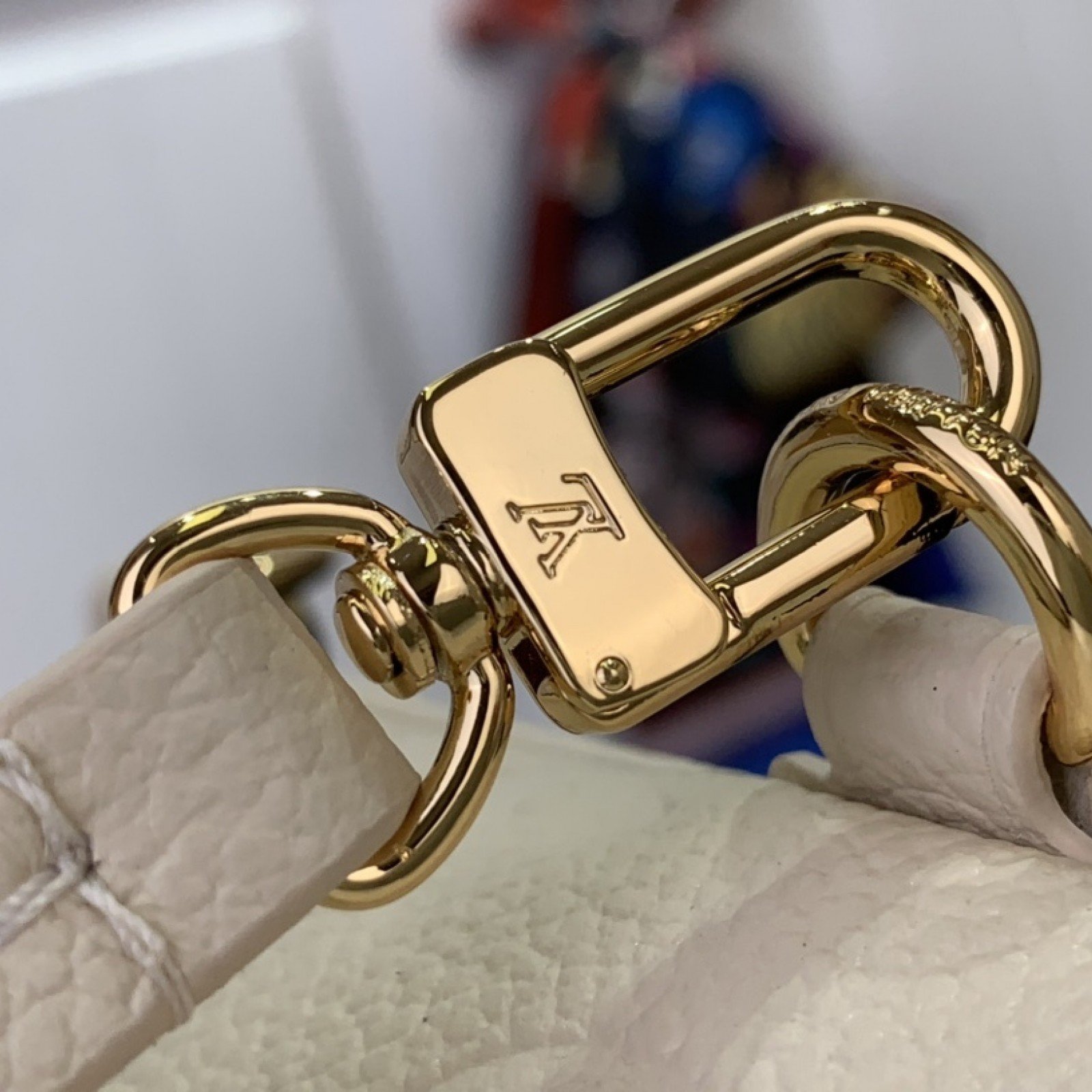LV NANO NOÉ m14549