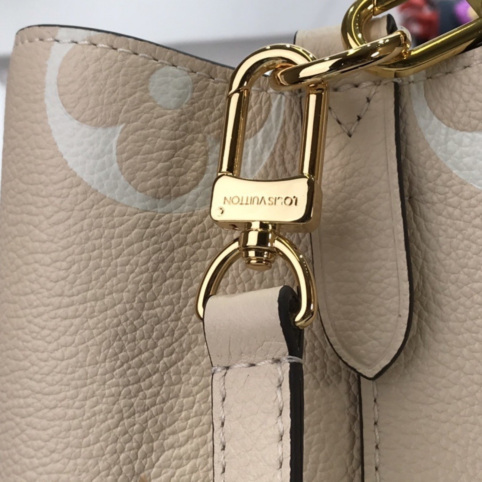 LV NEONOE BB M45716