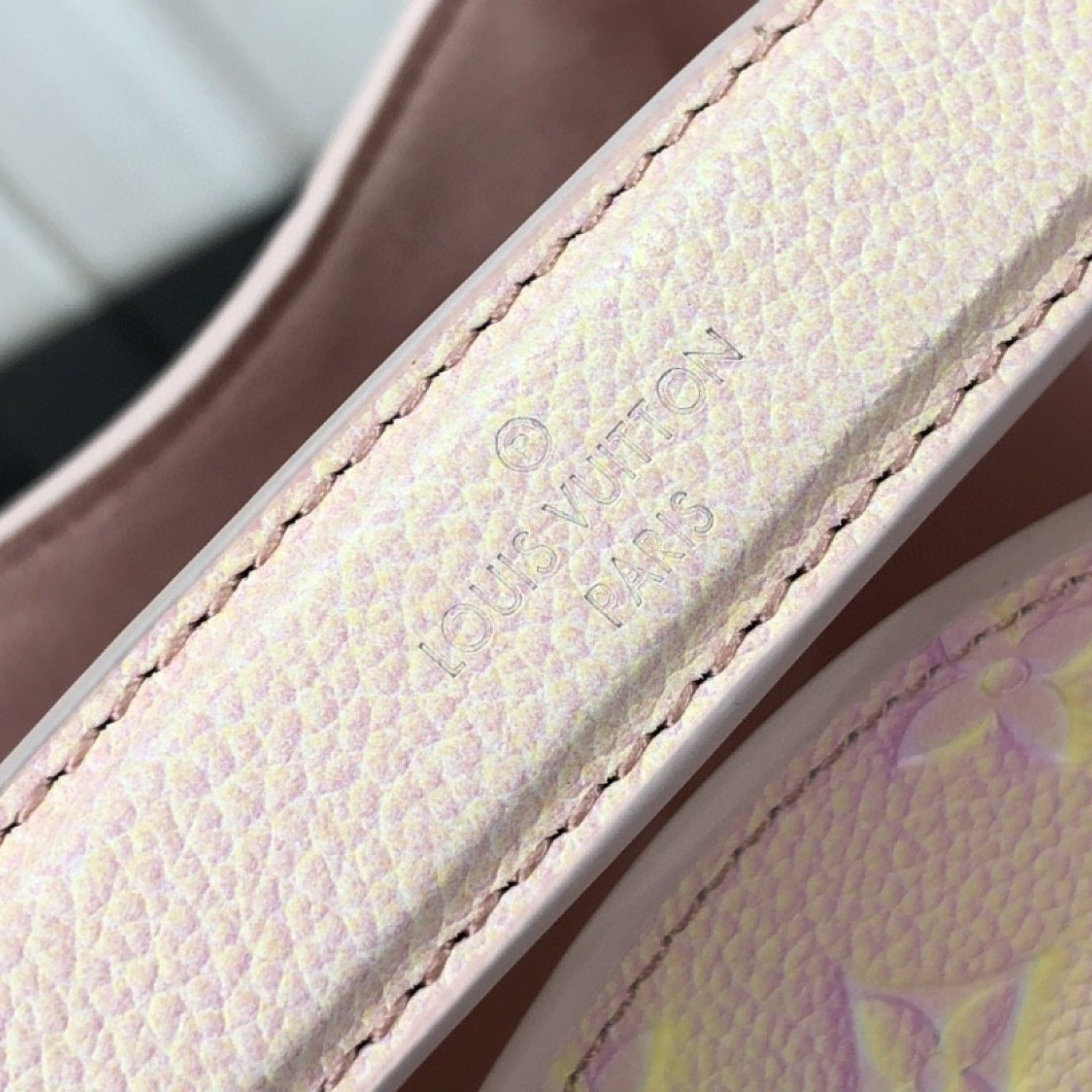 LV NEONOE BB M46174