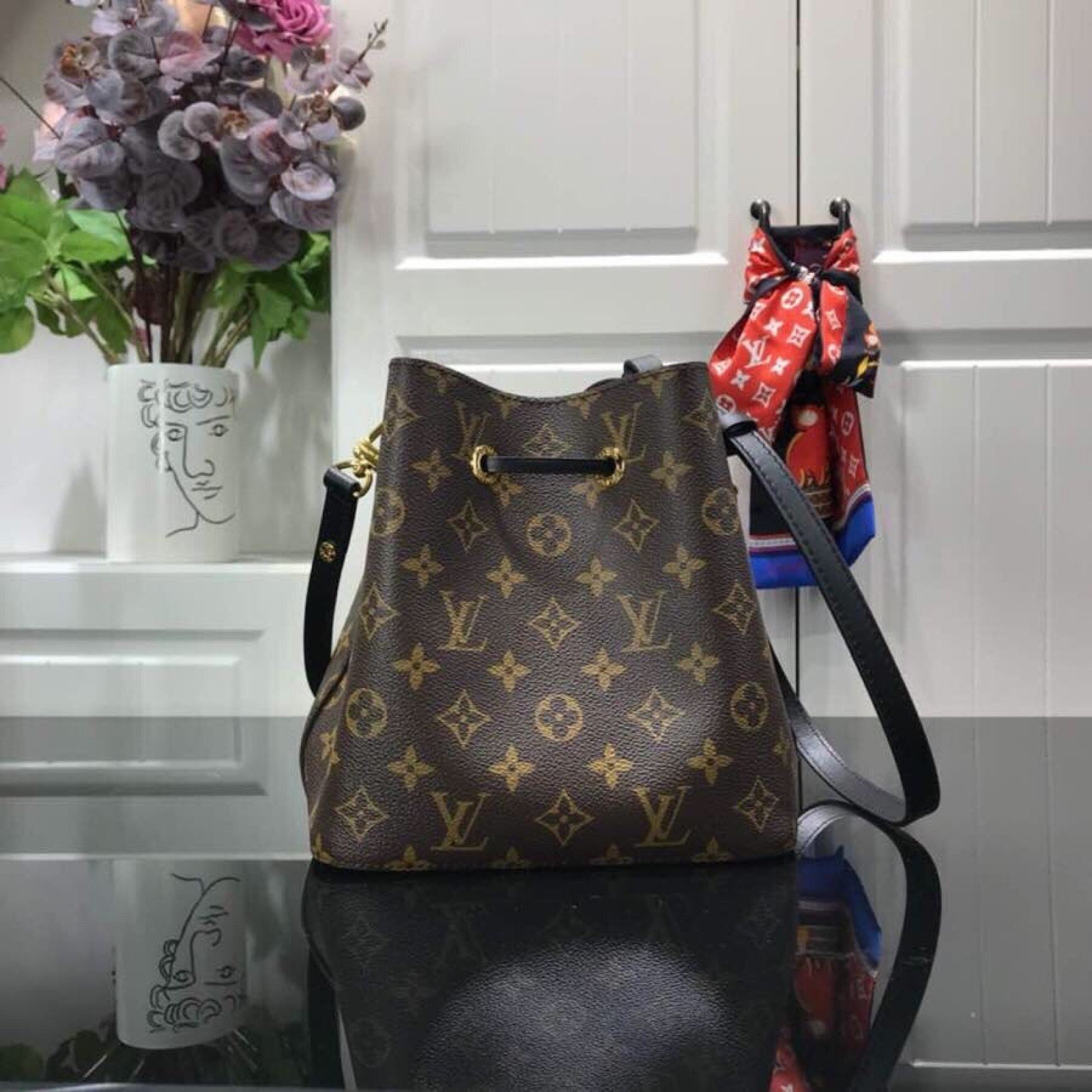 LV NEONOE BB M53609